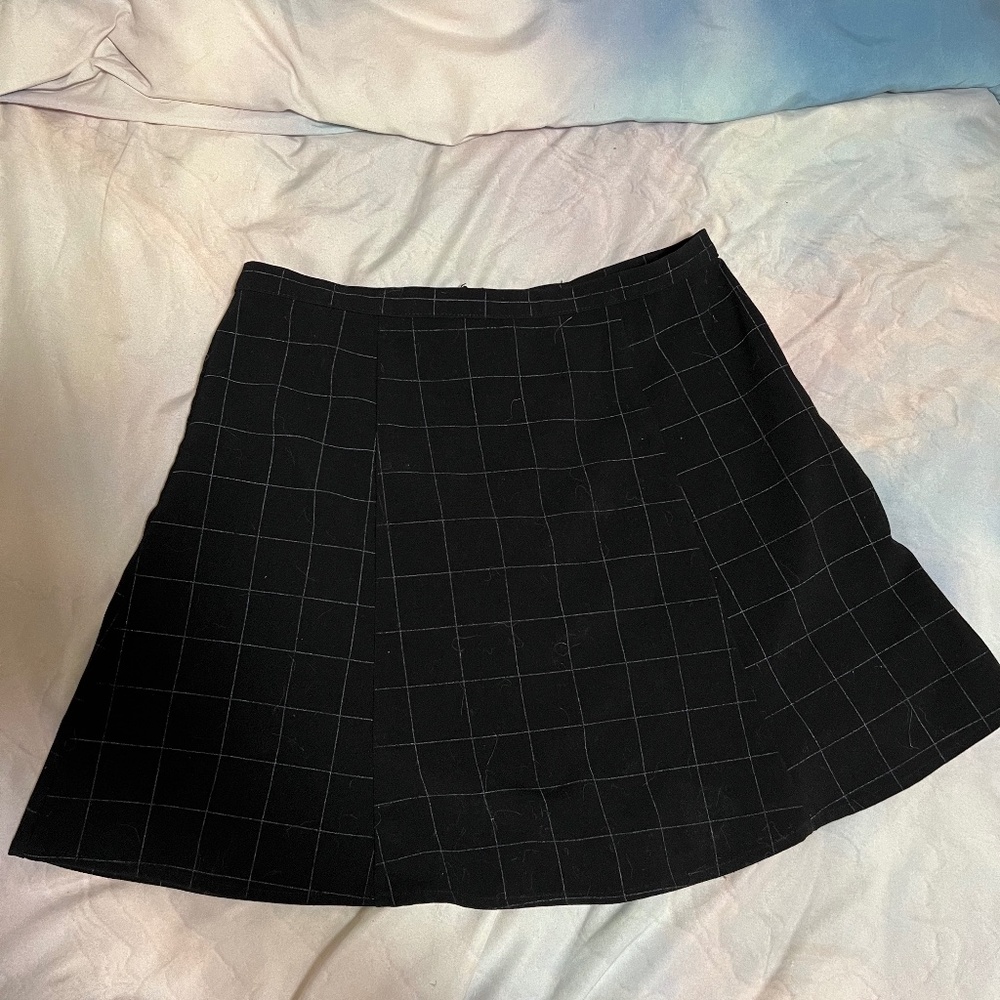 Black skater skirt
